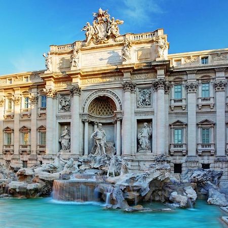 Отель Pied A Terre Barberini Рим Экстерьер фото