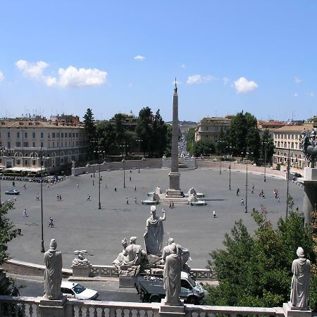 Отель Pied A Terre Barberini Рим Экстерьер фото