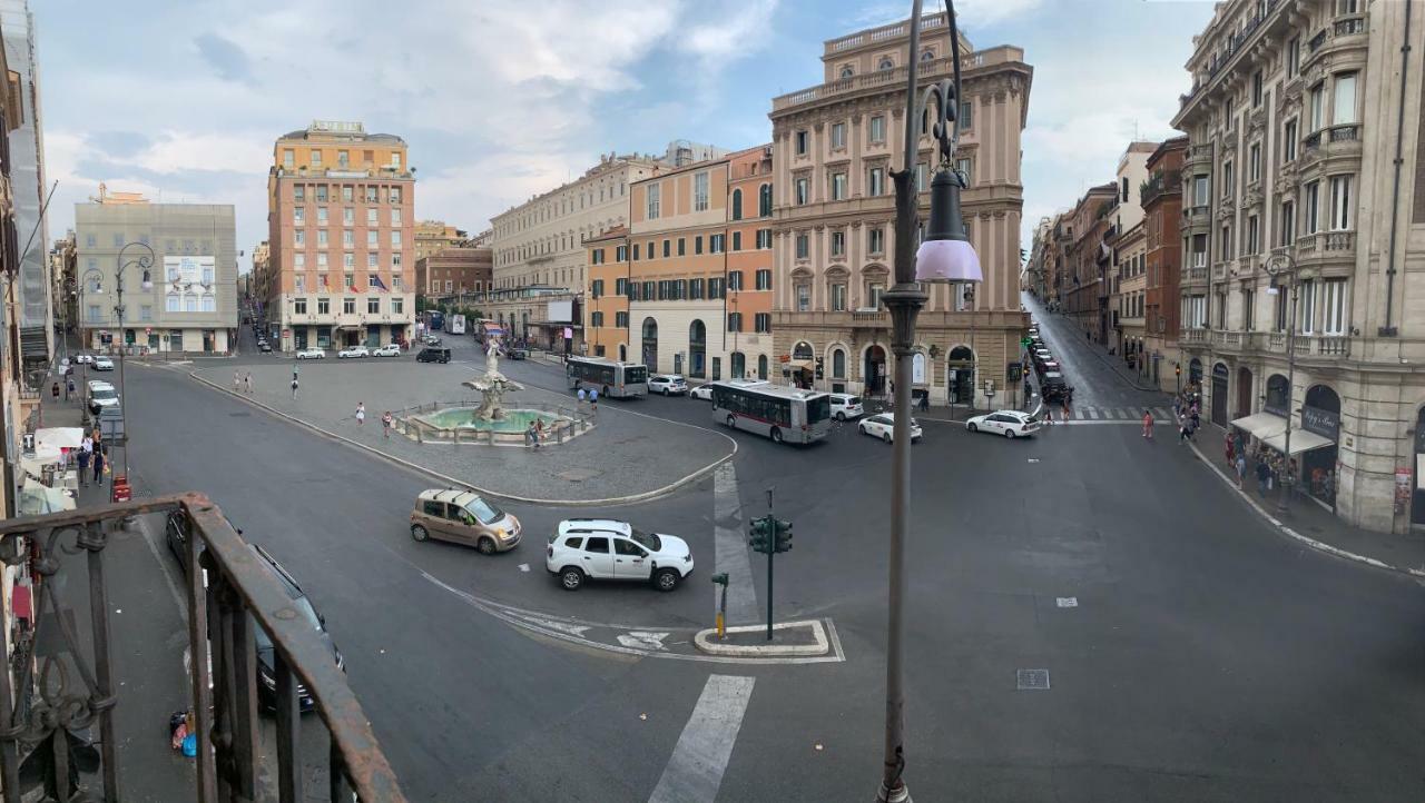 Отель Pied A Terre Barberini Рим Экстерьер фото
