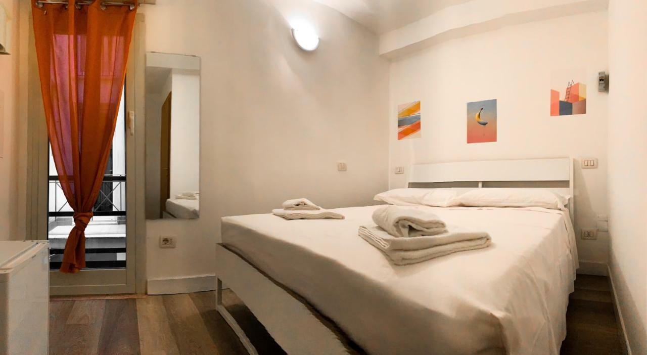 Отель Pied A Terre Barberini Рим Экстерьер фото