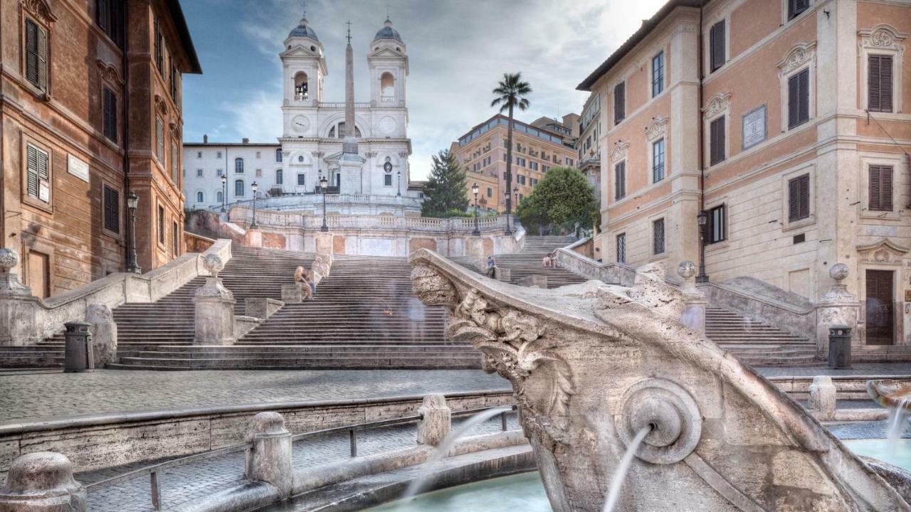 Отель Pied A Terre Barberini Рим Экстерьер фото